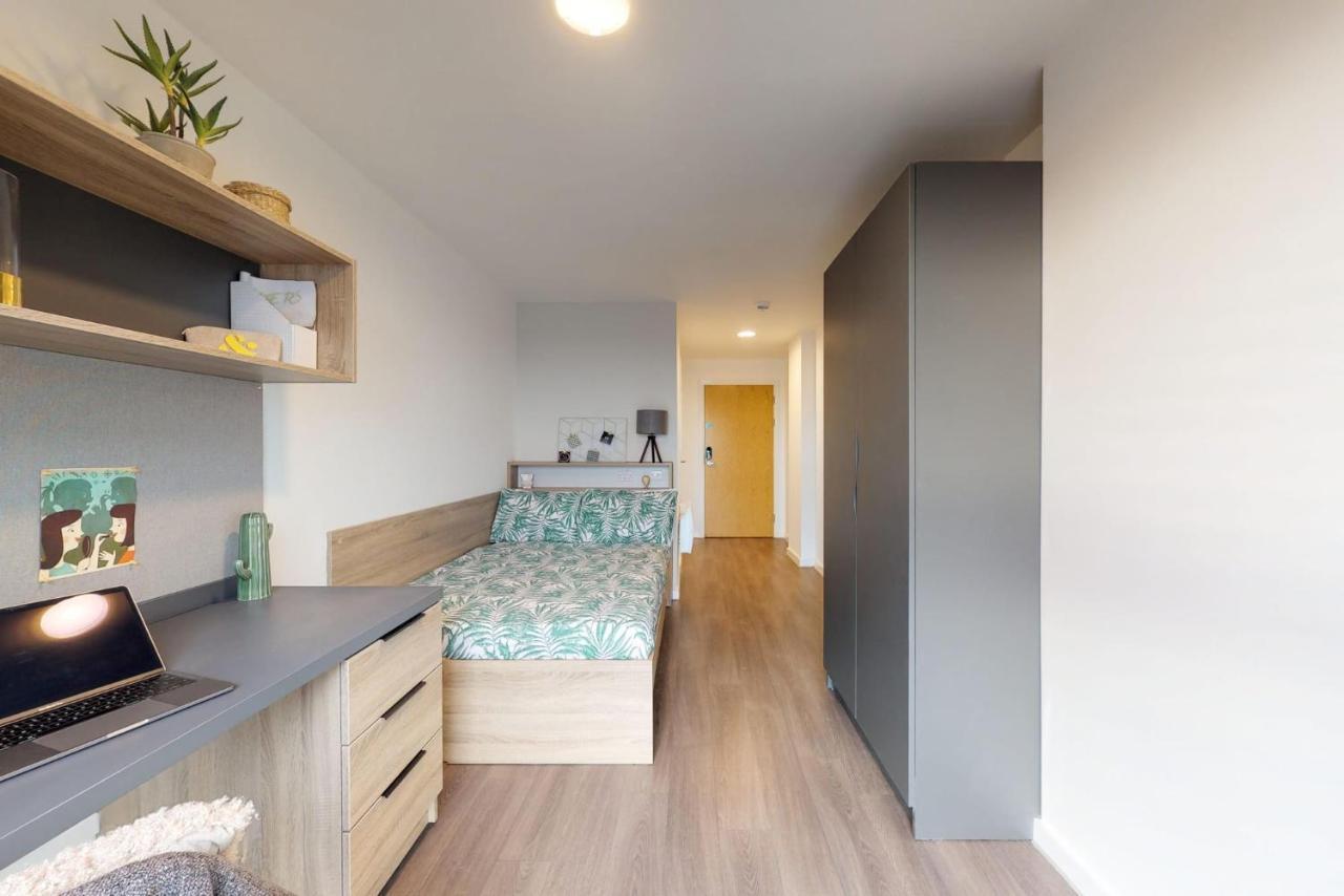 Private Bedrooms With Shared Kitchen, Studios And Apartments At Canvas Glasgow Near The City Centre For Students Only Eksteriør bilde